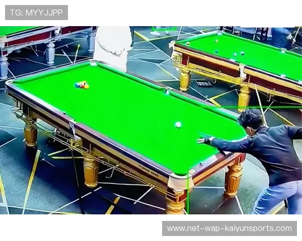 台球绝杀一杆清台，对手苦笑承认技不如人